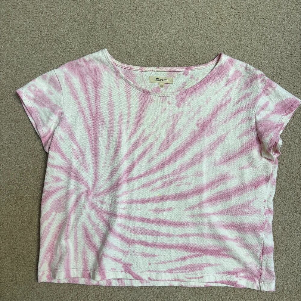 Size small, Madewell pink and white tie dye shirt, cute boxy fit